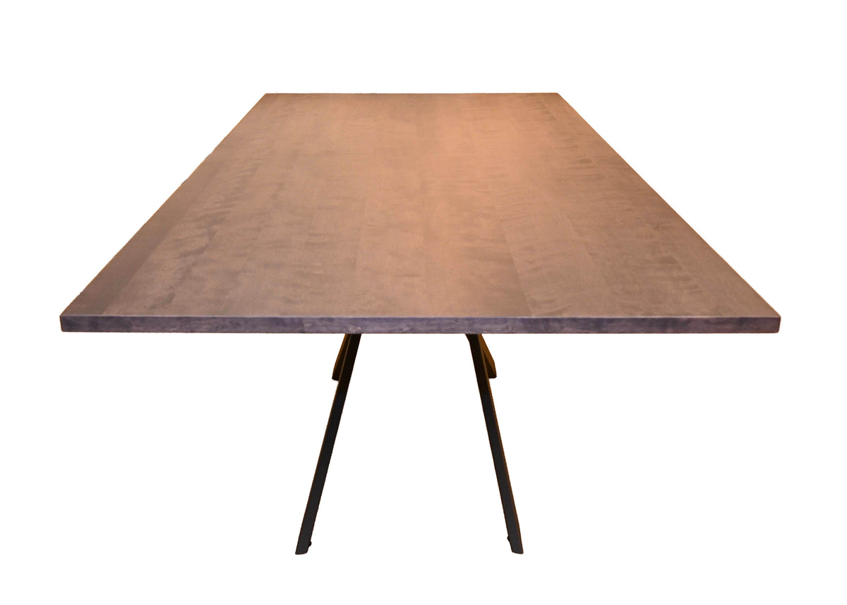 Amisco Ascencio Table