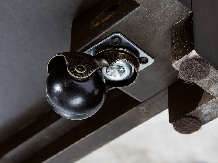 Ashley Drazmine Lift-Top Coffee Table